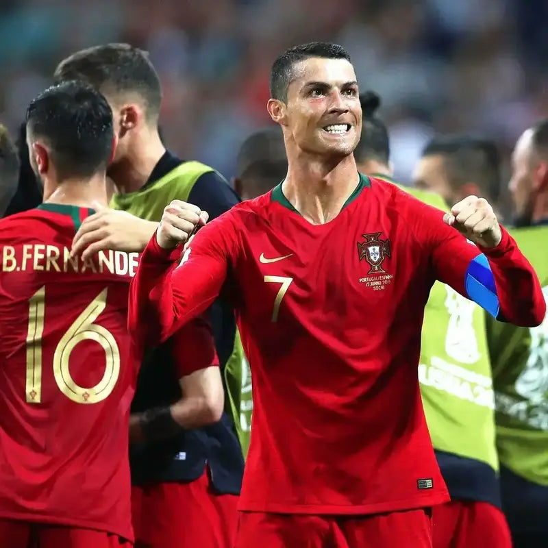 PORTUGAL HOME OFFICIAL 2018 VINTAGE ORIGINALS