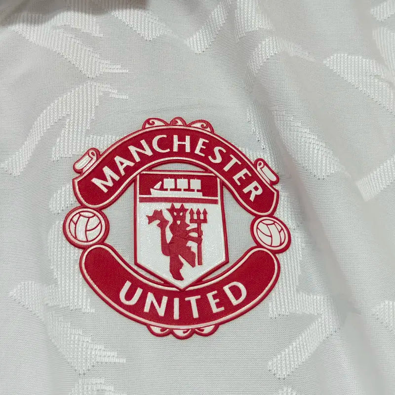 MAN UNITED WHITE CONCEPT SPECIAL EDITION 2025/26 AUTHENTIC ORIGINALS