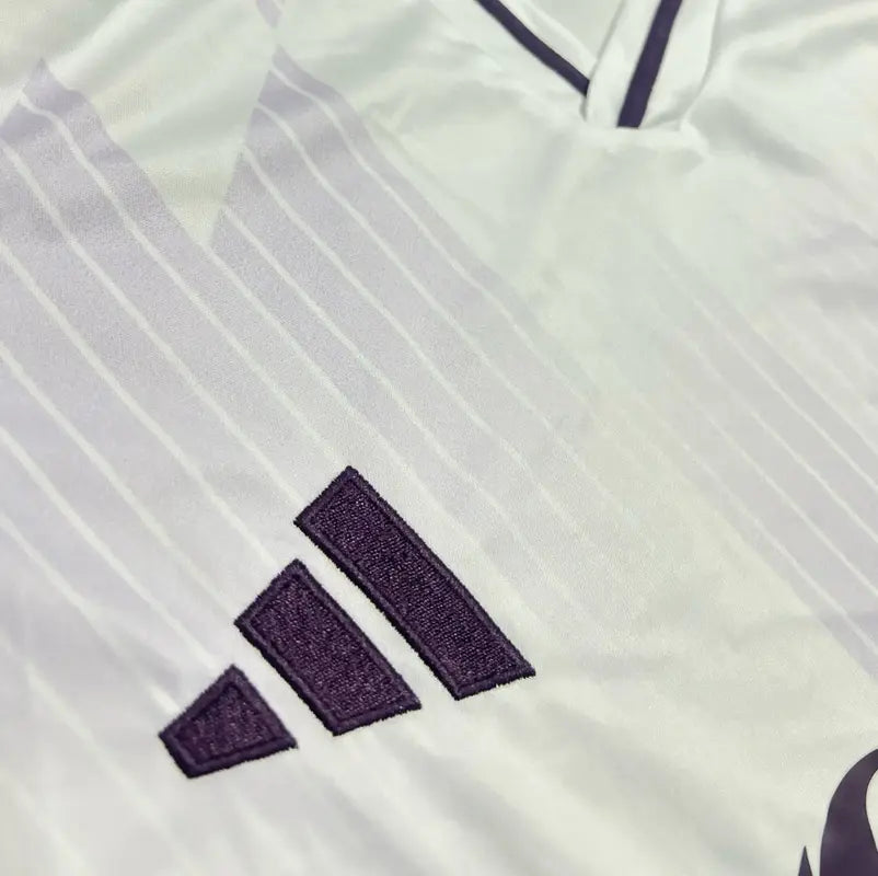 MAN UNITED AWAY OFFICIAL KIT 2025/26