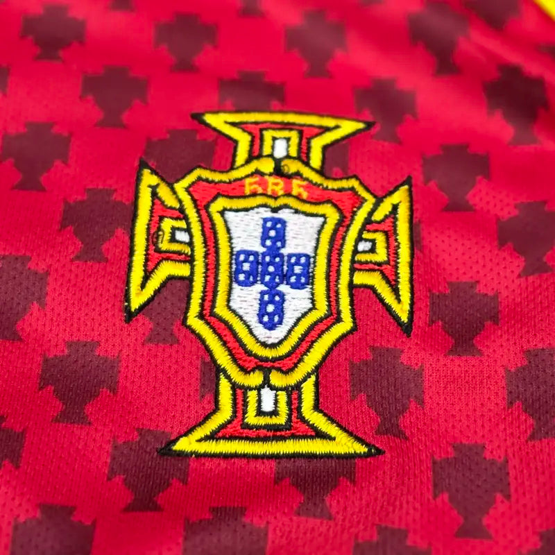 PORTUGAL HOME 2004 OFFICIAL VINTAGE ORIGINALS