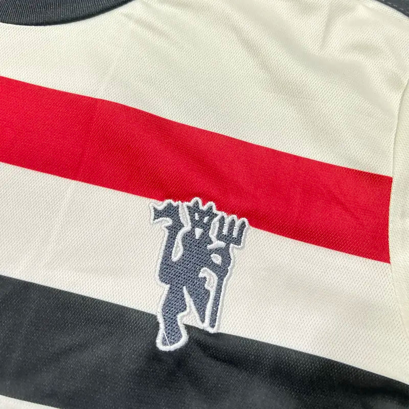 MAN UNITED SECOND AWAY OFFICIAL 2024-25 KIT
