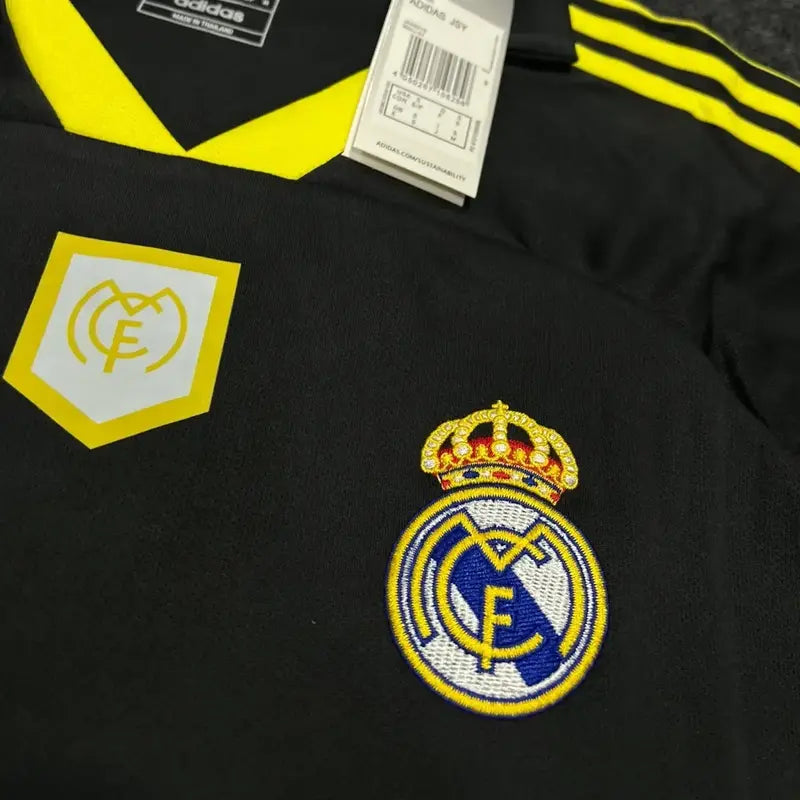 REAL MADRID AWAY 1999/2000 OFFICIAL RETRO KIT
